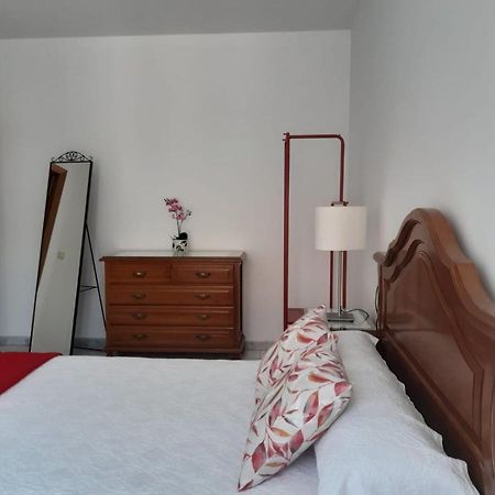 Apartamentos Mª Jesus 산신소 외부 사진