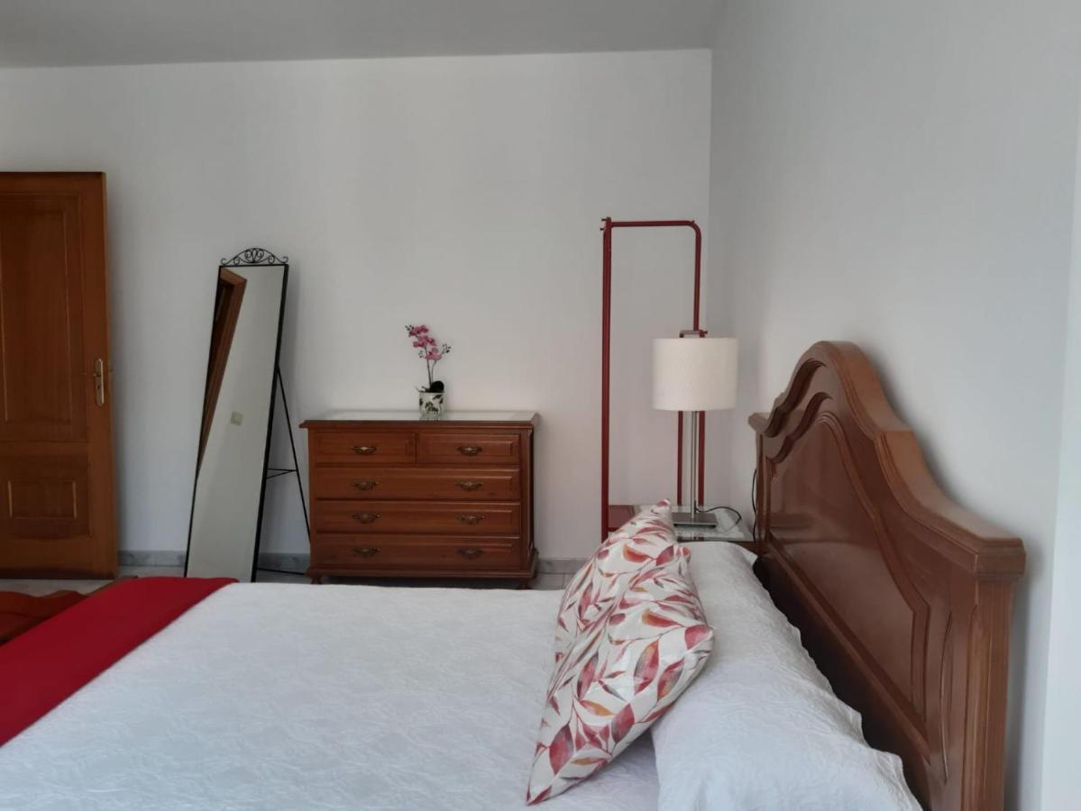 Apartamentos Mª Jesus 산신소 외부 사진